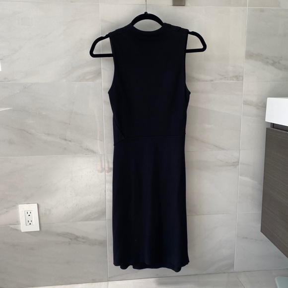 Hoss Intropia Sleeveless V-neck Black Dress - size 36 - Picture 2 of 3